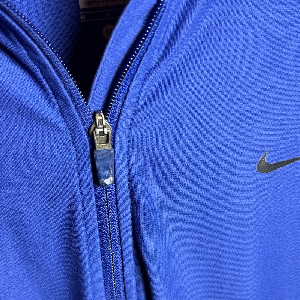 Nike Dri-Fit women’s Royal Blue Performance Jacket full zip up. - Picture 2 of 6